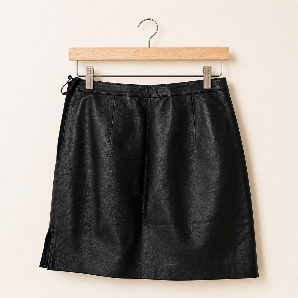 Y2K Newport News Black Genuine Leather Mini Skirt A-Line Women Size 4 Vintage